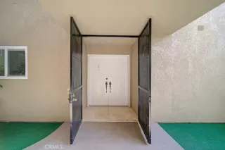 Photo #4: OC23214003 Listing