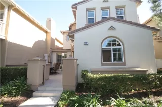 Photo #1: OC23214024 Listing 