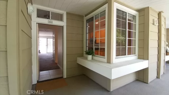 MLS: OC23214308 Condo For Sale