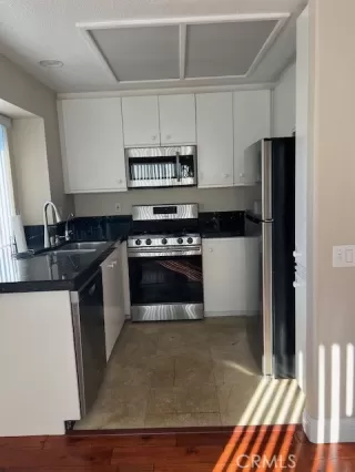 Photo #4: OC23214461 Listing 