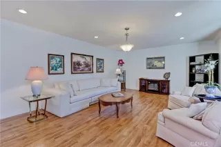 Photo #3: OC23214804 Listing