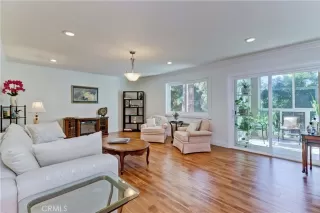 Photo #5: OC23214804 Listing