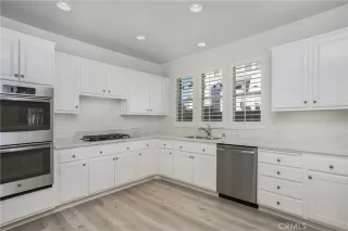 Photo #6: OC23214906 Listing 