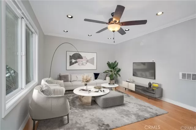 MLS: OC23214939 Condo For Sale