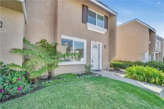 Photo #6: OC23214939 Listing 