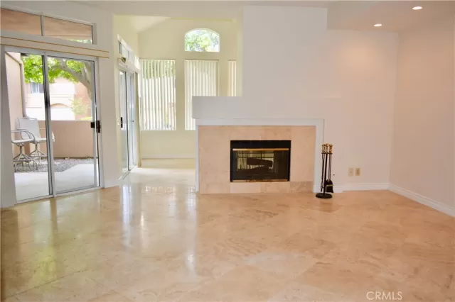 MLS: OC23215004 Condo For Sale