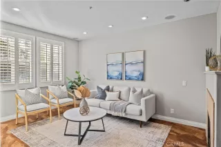 Photo #2: OC23215151 Listing