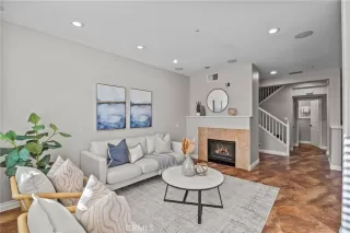 Photo #4: OC23215151 Listing