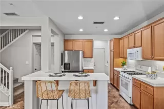 Photo #6: OC23215151 Listing