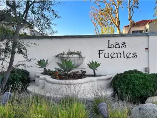 Photo #2: OC23215154 Listing