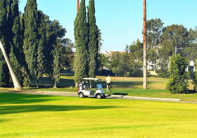 MLS: OC23215250 Condo For Sale