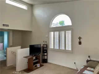 Photo #3: OC23215394 Listing