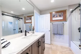 Photo #6: OC23215743 Listing 