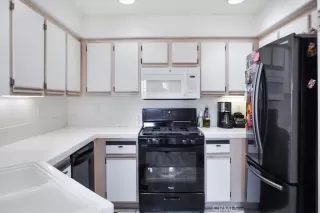 Photo #4: OC23215816 Listing