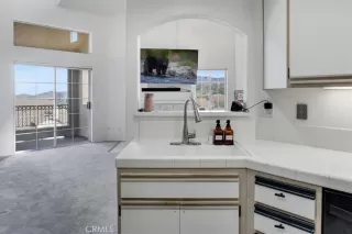 Photo #5: OC23215816 Listing