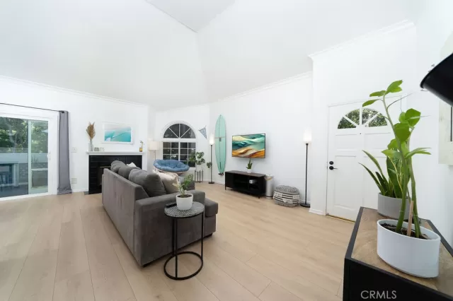 MLS: OC23215974 Condo For Sale