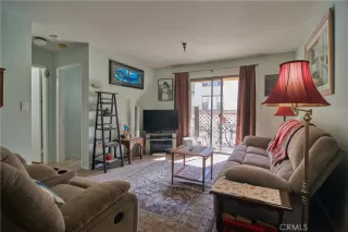 Photo #5: OC23216018 Listing 