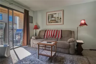 Photo #6: OC23216018 Listing 