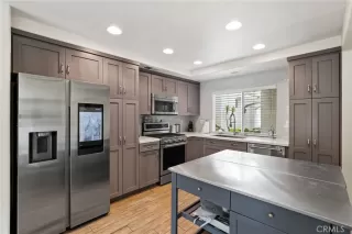 Photo #3: OC23216035 Listing 