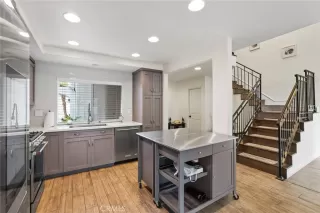 Photo #5: OC23216035 Listing 