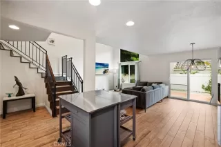 Photo #6: OC23216035 Listing 