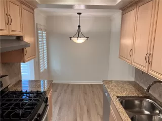 Photo #4: OC23216046 Listing 