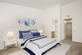 Photo #3: OC23216133 Listing 