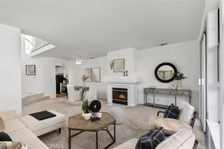 Photo #1: OC23216173 Listing 