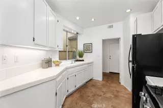 Photo #4: OC23216173 Listing 