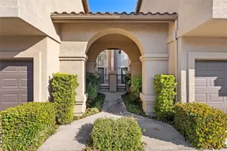 Photo #5: OC23216173 Listing 