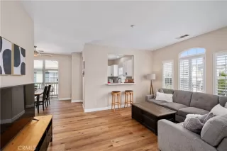 Photo #6: OC23216189 Listing 