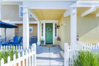 Photo #1: OC23216321 Listing 