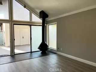 Photo #5: OC23216809 Listing 