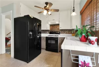 Photo #4: OC23217311 Listing 