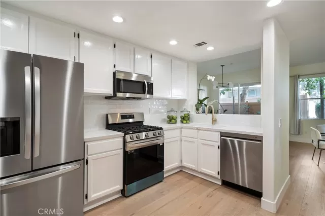 MLS: OC23217344 Condo For Sale