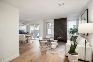 Photo #2: OC23217344 Listing 