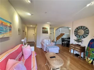 Photo #1: OC23217367 Listing 