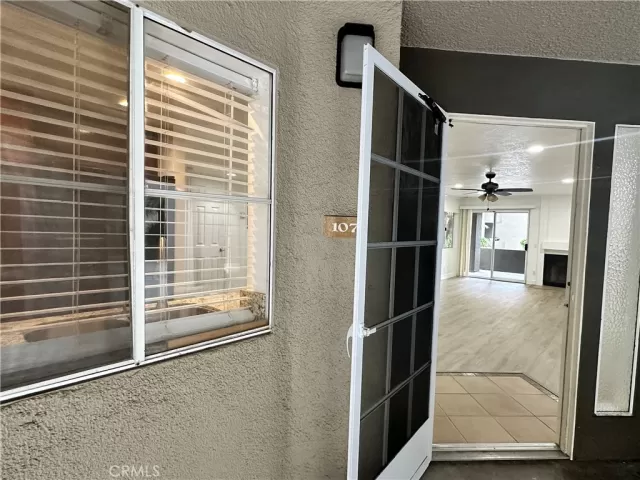 MLS: OC23217380 Condo For Sale