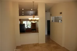 Photo #6: OC23217393 Listing 