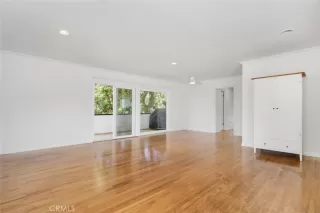 Photo #3: OC23217855 Listing 