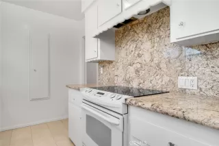 Photo #6: OC23217855 Listing 