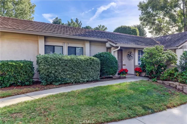 MLS: OC23217890 Condo For Sale