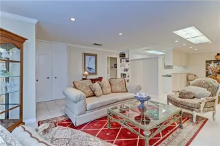 Photo #4: OC23217890 Listing