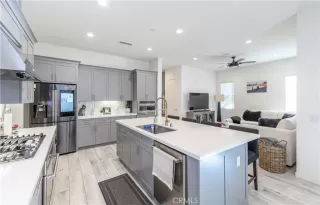 Photo #4: OC23217973 Listing