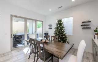 Photo #5: OC23217973 Listing