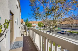 Photo #5: OC23218020 Listing