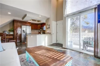 Photo #6: OC23218020 Listing