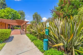 Photo #3: OC23218046 Listing 