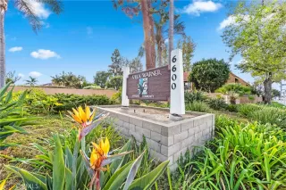 Photo #5: OC23218046 Listing 