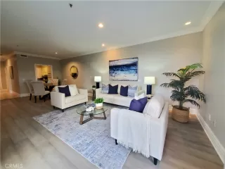 Photo #3: OC23218077 Listing 